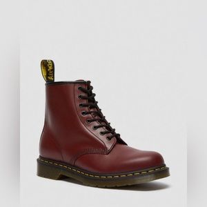 Dr. Martens Cherry Red Smooth Leather Lace Up Combat Boots Women's Size 7 M 8L